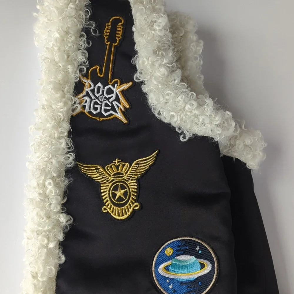 Toddler Boys Black Vest with Patches Applique and White Faux 3T‎
